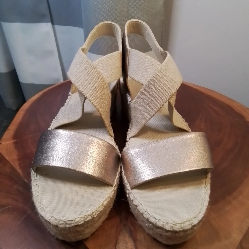 Vidorreta Gold Metallic Platform Wedge Espadrille Sandals - 41